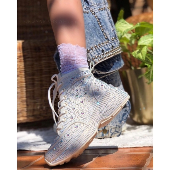 𝘽𝘼𝘾𝙆 𝙄𝙉 𝙎𝙏𝙊𝘾𝙆🖤𝑹𝒉𝒊𝒏𝒆𝒔𝒕𝒐𝒏𝒆 𝑷𝒍𝒂𝒕𝒇𝒐𝒓𝒎 - WHITE - Picture 1 of 13